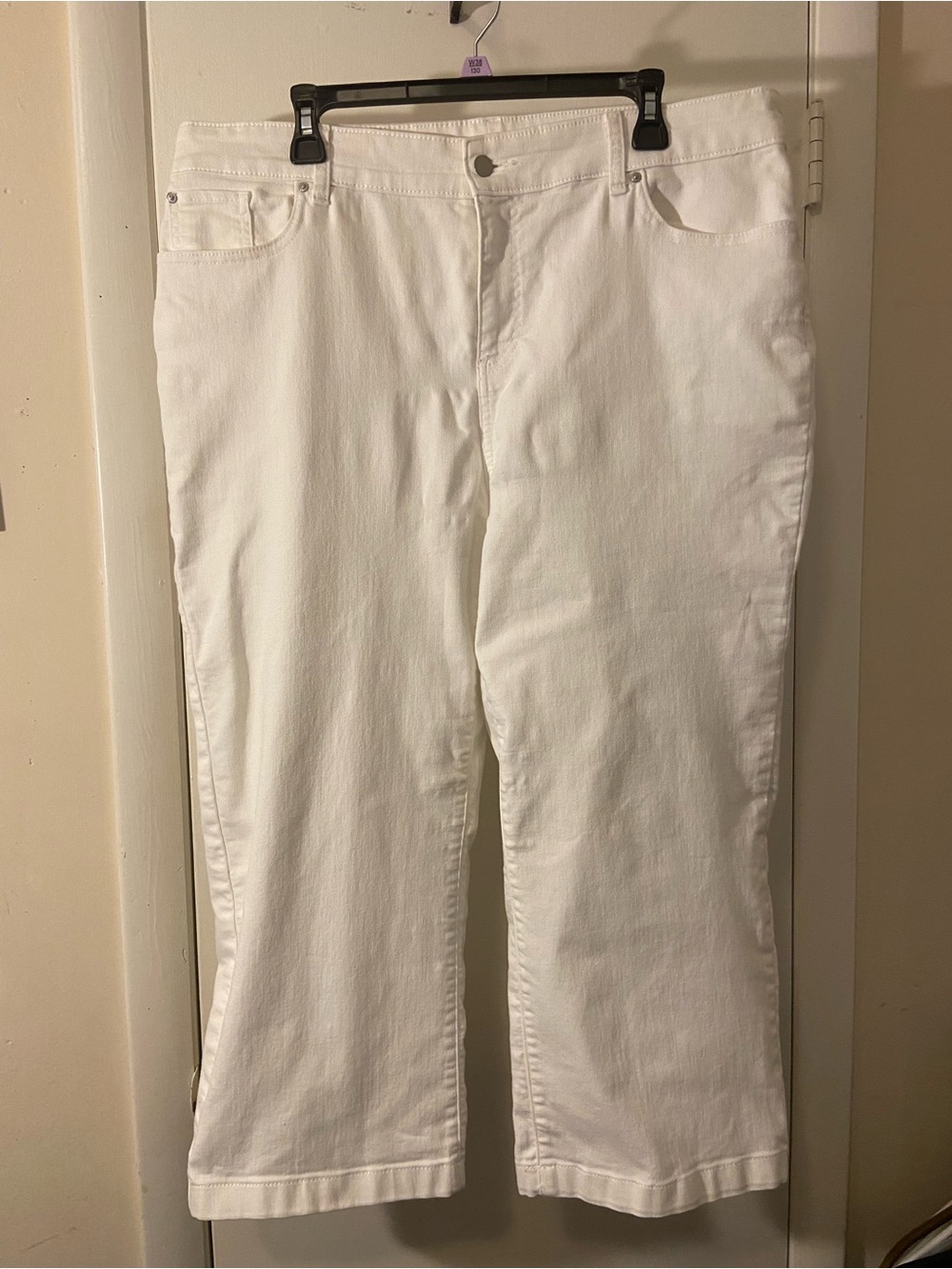 Chico's White Cropped Ankle Jeans - Straight Leg
